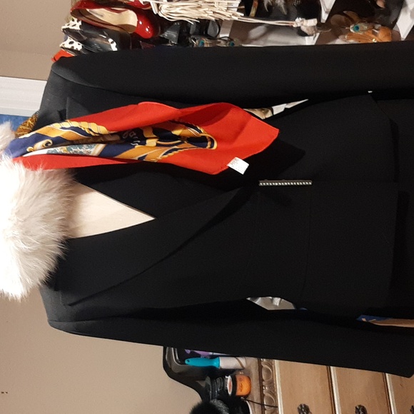 Tahari black suits set of 2 - Picture 12 of 14